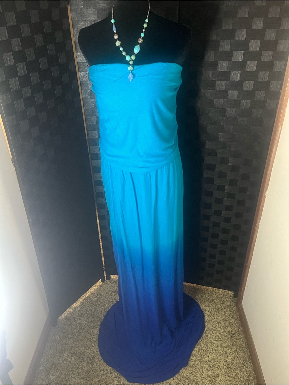Old Navy Strapless Ombre Maxi Dress in Turquoise to Royal Blue